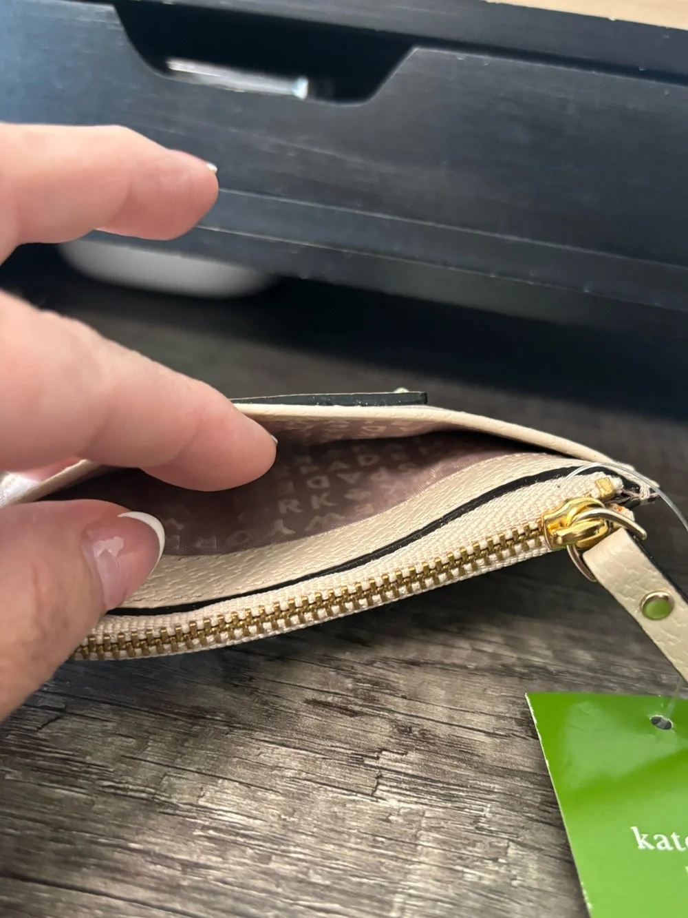 2016 Kate Spade Grove Street Card Case in Pumice with Gold Hardware